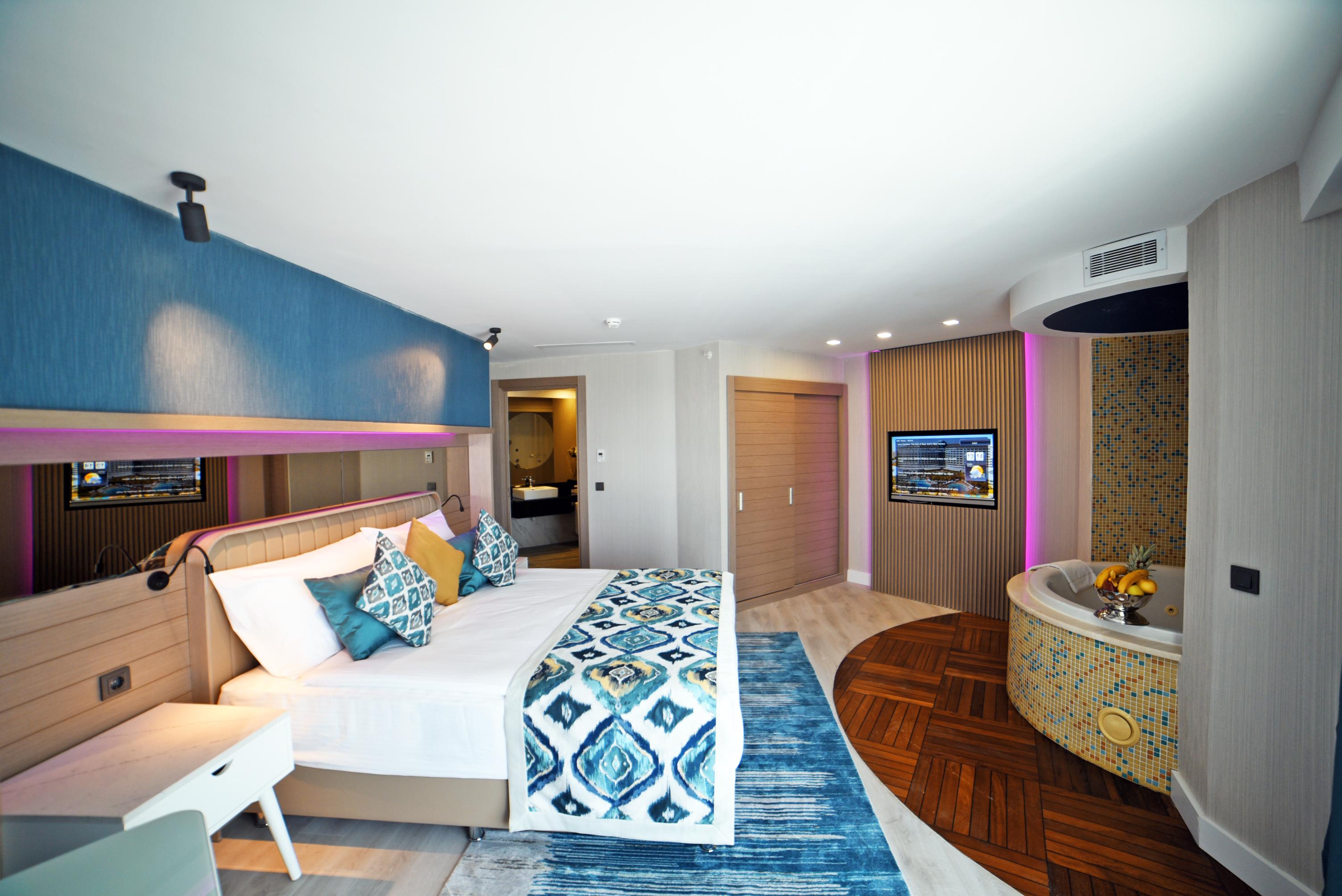 Royal Wings Hotel Анталия Екстериор снимка