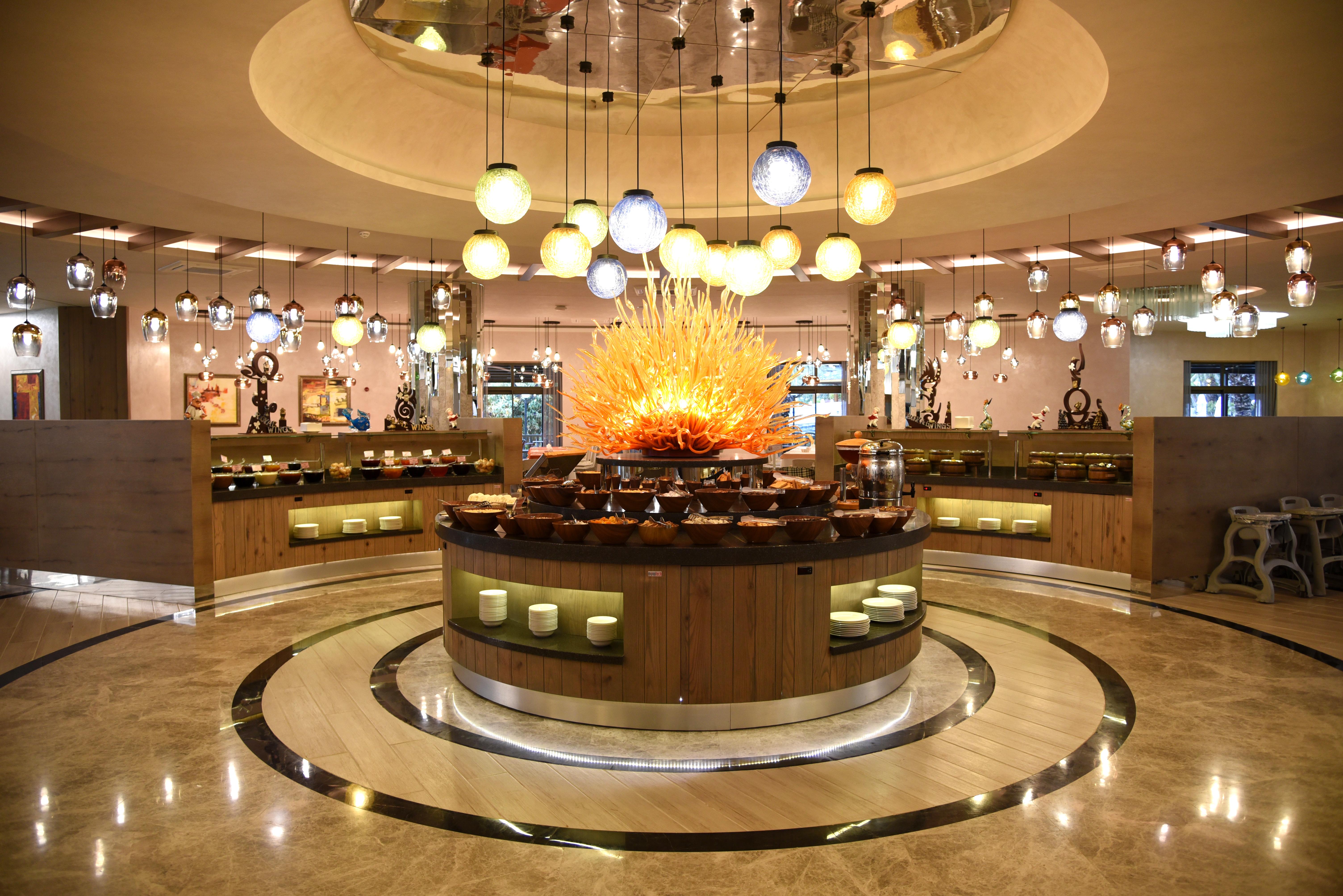 Royal Wings Hotel Анталия Екстериор снимка