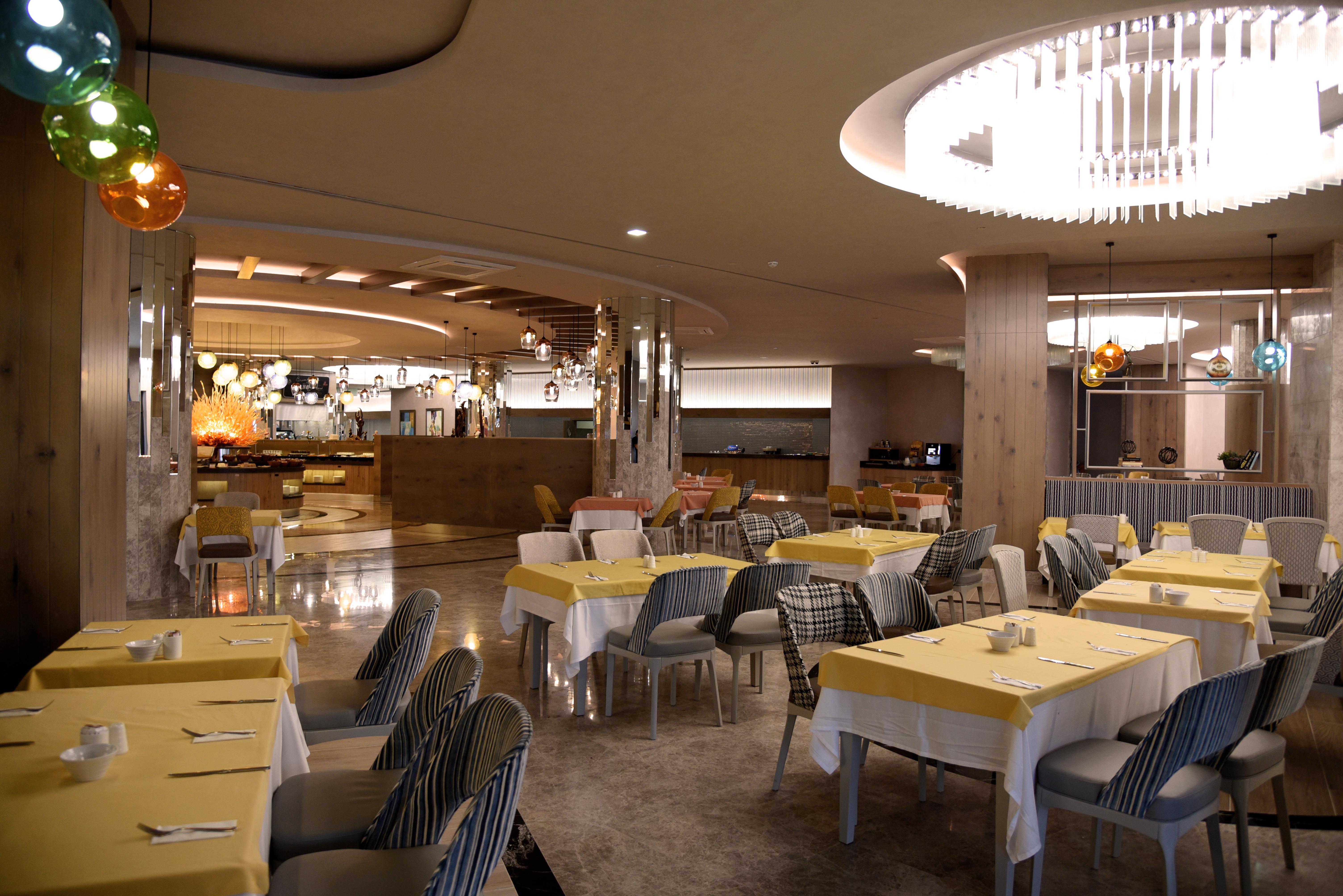 Royal Wings Hotel Анталия Екстериор снимка